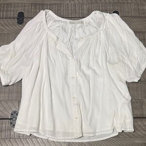 Abercrombie & Fitch White Button-Up Blouse